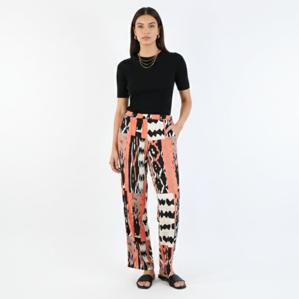 *Inspired Style Straight Leg Patterned Pant